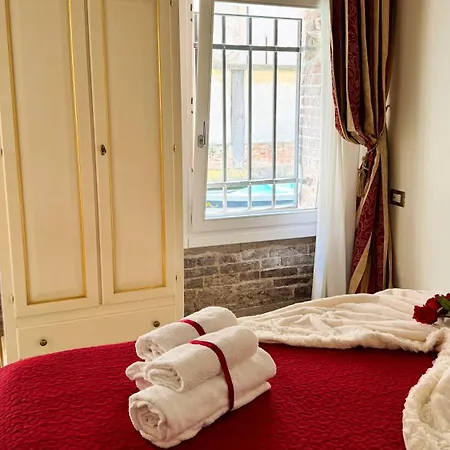 Graceful Barnaba By Ca-sa Check Venice