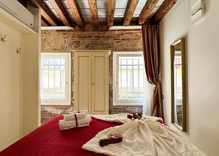 Graceful Barnaba By Ca-sa Check * Venedig